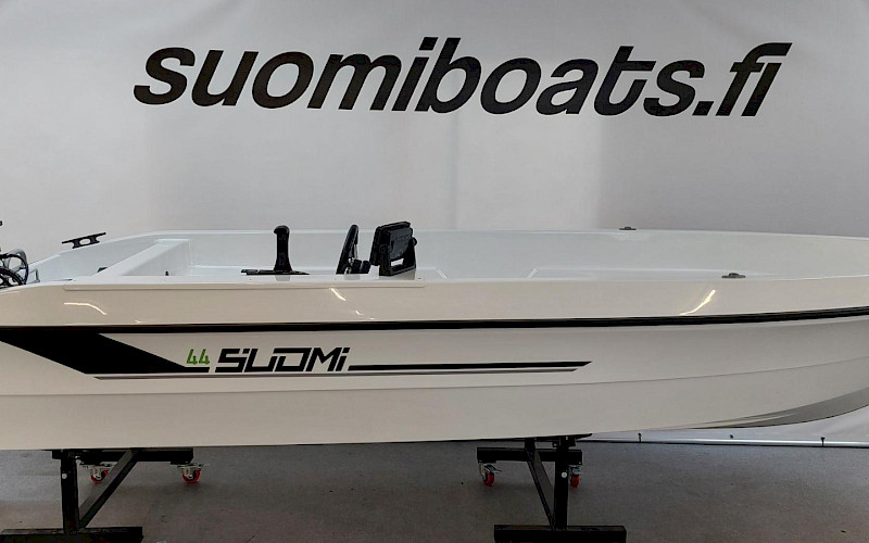 Suomi44